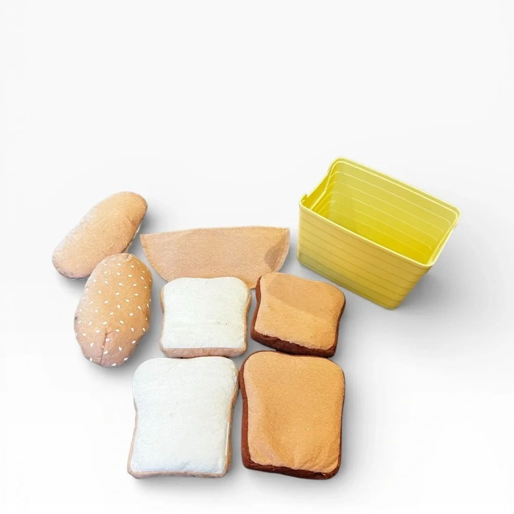 Kids play kitchen felt bread basket set / bread pieces aprox 4” - 5” each